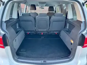 VW Touran Style 1,6 TDI Bild 3