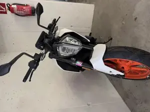 KTM 390 Duke, Service Neu+ Pickerl Neu  Bild 3