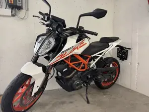 KTM 390 Duke, Service Neu+ Pickerl Neu  Bild 4
