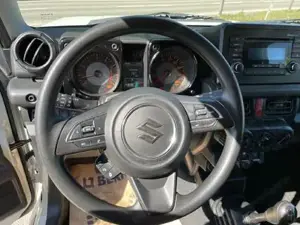 Suzuki Jimny Bild 14