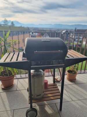 Gasgrill Balkon Bild 3