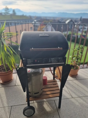 Gasgrill Balkon Bild 2