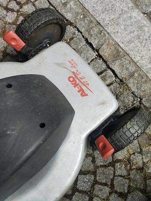 Rasenmäher und Freischneider zu verkaufen  Bild 2