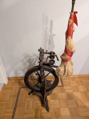 Spinnrad antik Bild 3