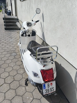 Vespa GTS 125 i.e. Super ABS  Bild 2