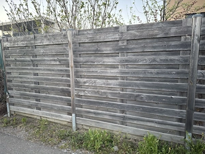 Sichtschutzblenden aus Holz zu verschenken