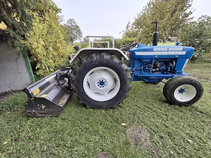 Traktor Ford 3000 Bild 2