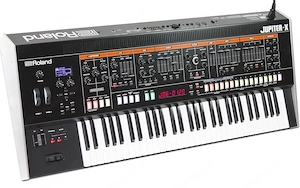 Roland Jupiter-X Synthesizer Bild 2
