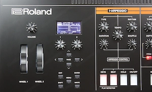 Roland Jupiter-X Synthesizer Bild 4