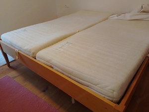 Massivholz Doppelbett 200x200 + 2 Lattenroste + Bio-Matratzen   Neupreis 3100    Top Zustand Bild 8