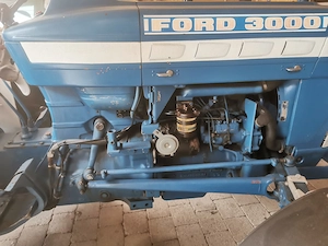 Traktor Ford 3000 Bild 5