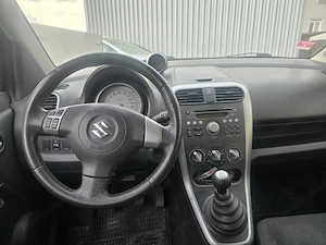 Suzuki  Splash Bild 2