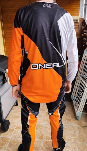 Motorradgrosshose mit T-Shirt  Bild 2