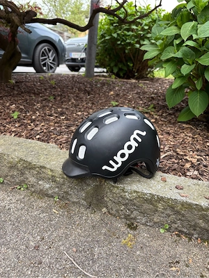 Woom Helm Größe S schwarz Bild 2