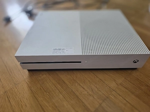 Xbox One S-Konsolen  Bild 2