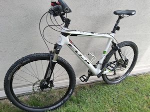 Mountainbike FUJi Carbon