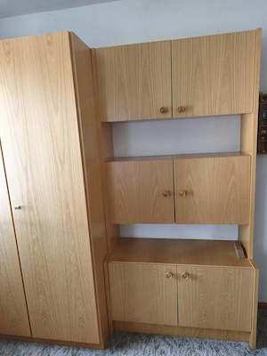 Kinderzimmermöbel (Bett + Schrank + Schreibtisch) Bild 3
