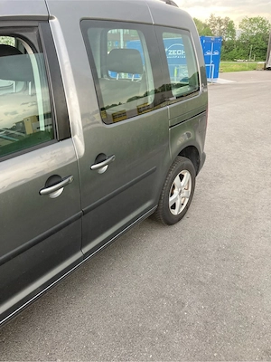 VW Caddy Family 1,6 TDI Bild 5