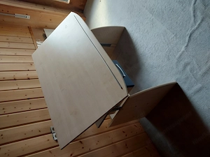 Schreibtisch