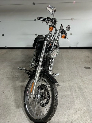 Harley Davidsob Softail FXSTC Custom Bild 5