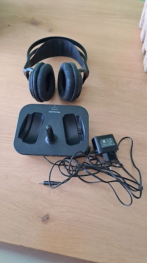 Neuer Panasonic Kopfhörer    zu verkaufen währ es will nur Telefonisch erreichbar 0650 7104126 Danke