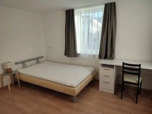 Vermiete ab 1.7.2026 WG-Zimmer mit eigenem Badezimmer in 3er WG Bild 2