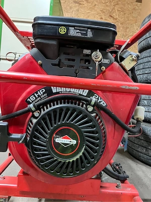 Stromerzeuger, Aggregat, Notstrom, Generator   Bild 4