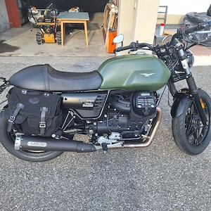    Zum Verkauf steht meine wunderschöne Moto Guzzi V7 III Stone aus dem Jahr 2018.  Die Maschine ist Bild 3