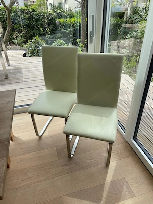 Esstischgarnitur Nuss Vollholz   Leder (8 Sitzplätze) Bild 4