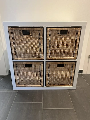 IKEA KALLAX Regal mit 4 Körben