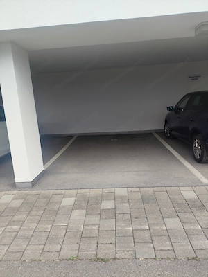 Großer überdachter Auto Abstellplatz in Hohenems   3 4,5 m   sofort frei - Carport