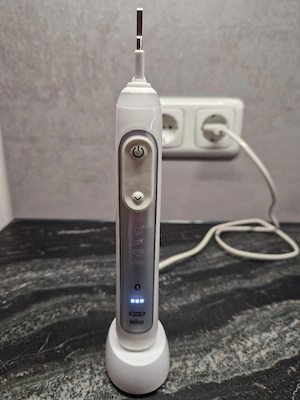Elektrische Zahnbürste Oral B 