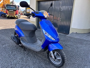 Piaggio Zip  Bild 2
