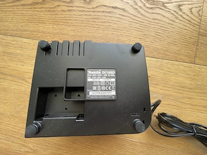 Makita Ladegerät DC18SD NEU Bild 3