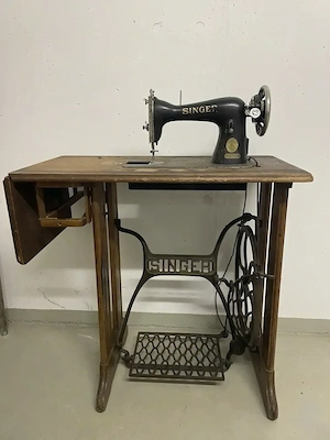 Singer Nähmaschine alt