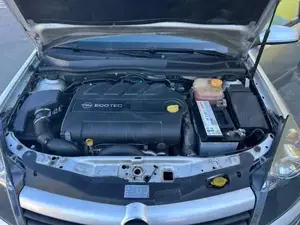 Opel Astra Bild 6
