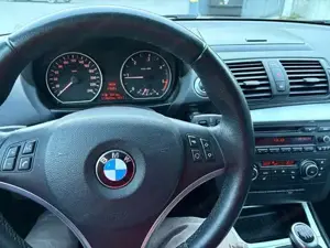 BMW 118d mit Tüv Bild 2