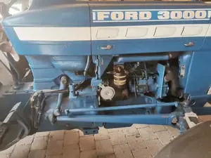 Traktor Ford 3000 Bild 3