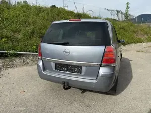 Opel Zafira Bild 3