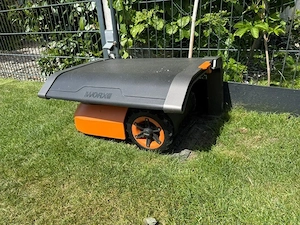 Worx Landroid M700 Plus (WR 167E) mit Garage & Zubehör Bild 3