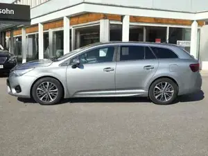 Toyota Avensis Bild 9