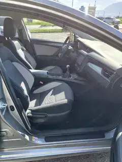 Toyota Avensis Bild 16