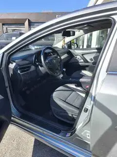 Toyota Avensis Bild 11
