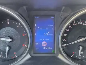 Toyota Avensis Bild 19