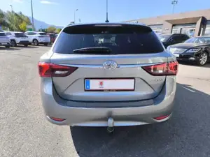 Toyota Avensis Bild 4