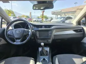 Toyota Avensis Bild 13