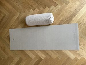 Yoga Matte und Bolster von Lotuscraft
