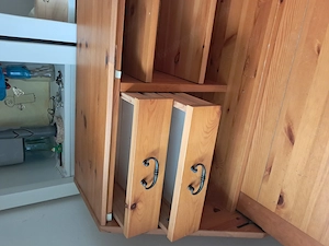 Schreibtisch,  voll Holz  Bild 2