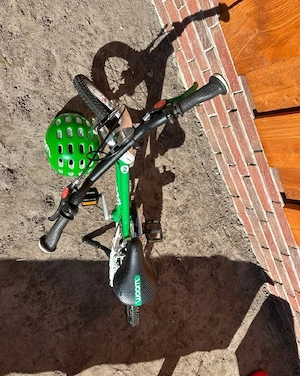 Fahrrad für Kinder Woom 2 in Grün mit Helm   sehr guter Zustand Bild 5