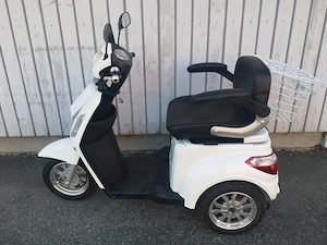 Ztech ZT-15 Trilux Elektromobil  Seniorenmobi  Bild 3